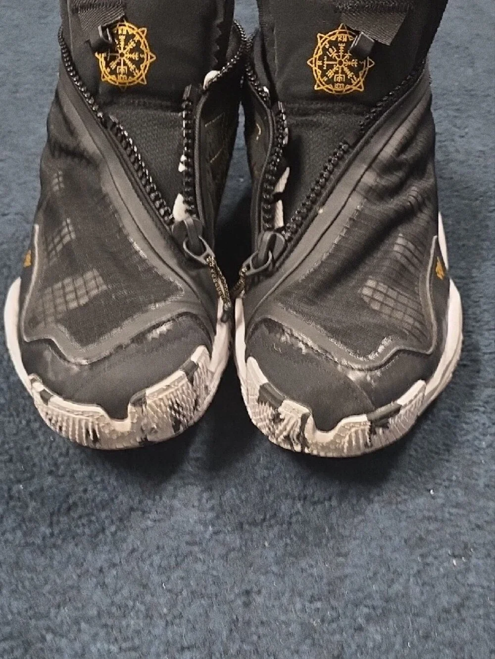 Jordan Mens Black and Gold High-Top Zip Sneaker